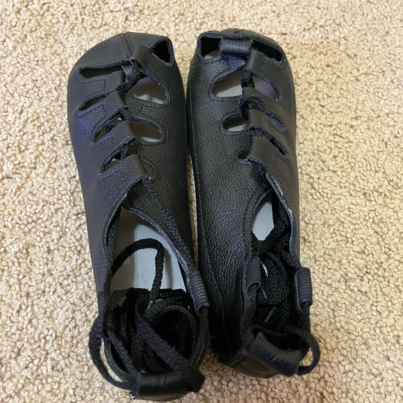 Rutherford Irish Dance Ghillies - Picture 2 of 3